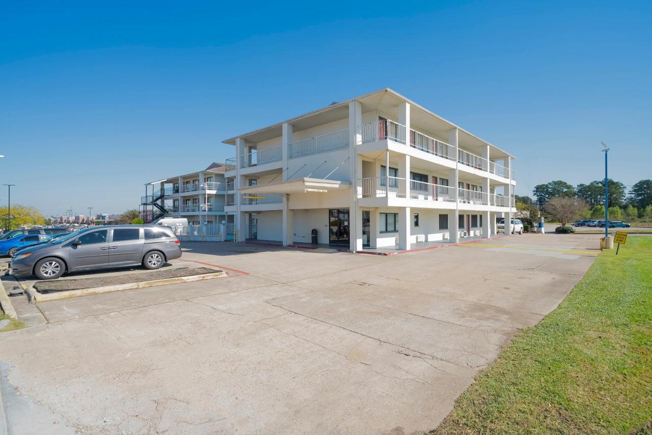 Americas Best Value Inn & Suites Humble Exterior photo