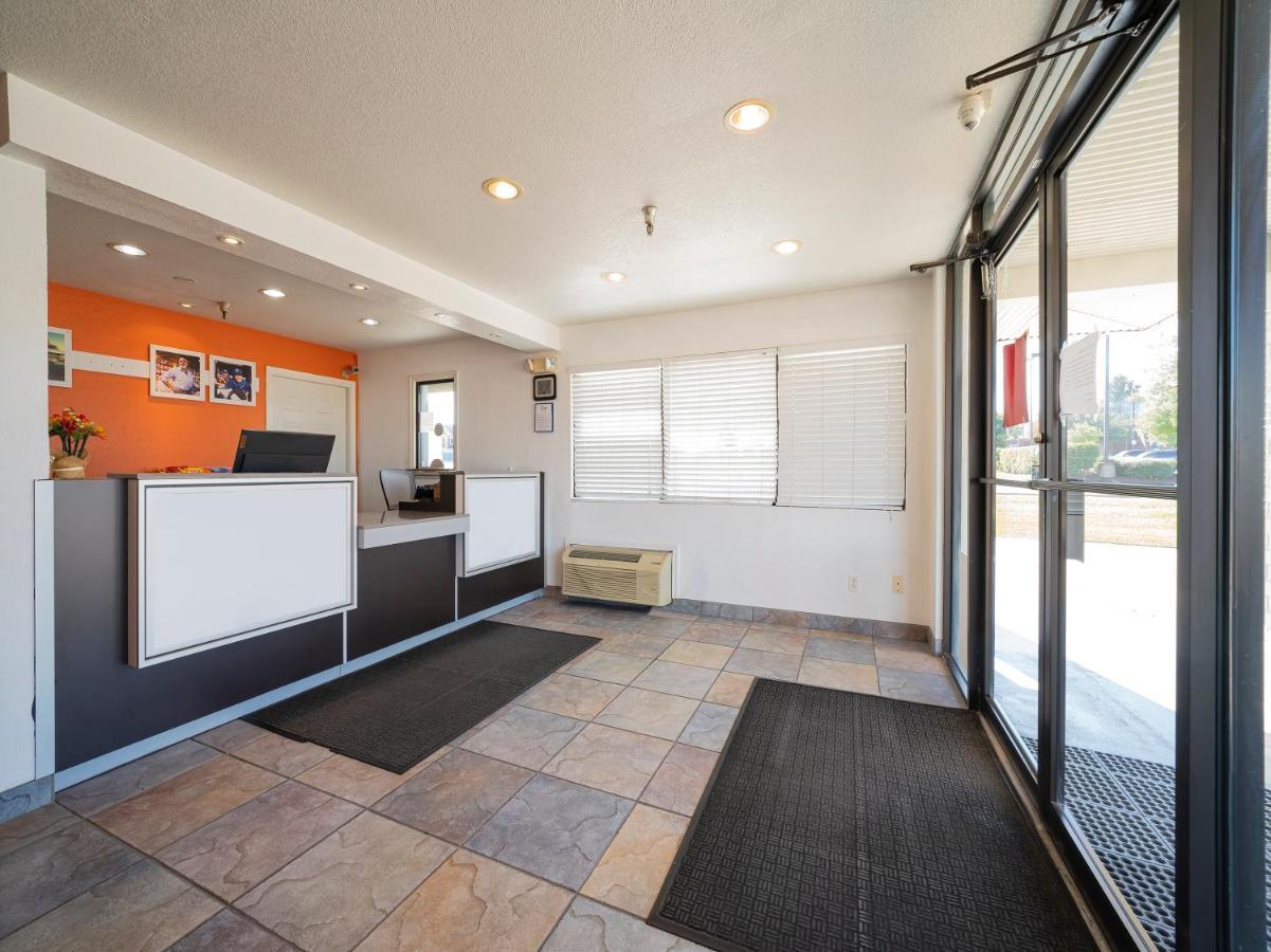 Americas Best Value Inn & Suites Humble Exterior photo