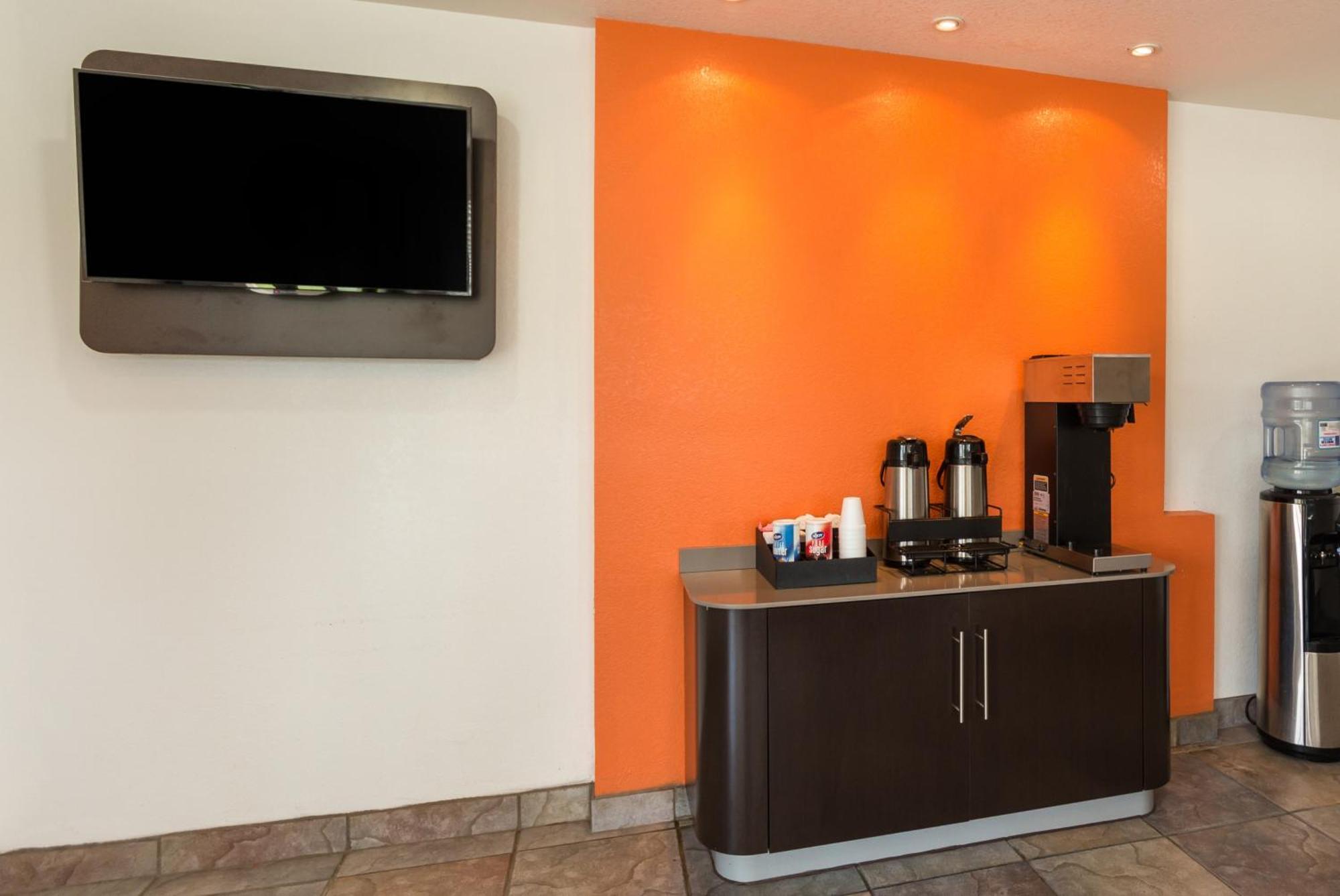 Americas Best Value Inn & Suites Humble Exterior photo